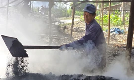 Phận đời mưu sinh nơi ‘chợ tràm’ U Minh Hạ