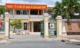 Cựu Giám đốc Sở Y tế Cà Mau bị bãi nhiệm chức Ủy viên UBND tỉnh