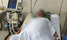 Cà Mau: 2 ngư dân thở máy vì nhậu canh chua cá nóc