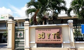 Nguyên Phó Giám đốc Sở Y tế Cà Mau bị kỷ luật cảnh cáo