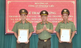 Bộ trưởng Bộ Công an thưởng nóng 2 đơn vị thuộc Công an tỉnh Bạc Liêu 