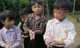 Cỏ Ba Lá mang nước sạch tới người dân rẻo cao