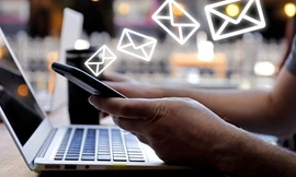 E-mail tặng voucher miễn phí