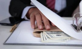 5 tên tội phạm này đã làm gì trong một vụ án kỳ lạ mà bị cư dân mạng gọi là “điên rồ nhất”?