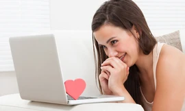 Hẹn hò trực tuyến