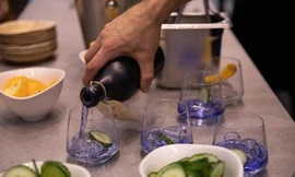 Nước rửa tay khô bị dán nhãn nhầm là rượu