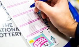 Lệch đúng 1 số trong dãy 7 cặp số, anh chàng hụt giải độc đắc 5.000 tỷ đồng rồi gặp một chuyện lạ thường