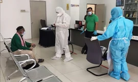 trốn cách ly