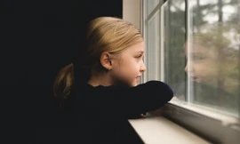 Cô bé 4 tuổi kể về một người quen từ “kiếp trước”, khiến người mẹ hoảng sợ hỏi cư dân mạng