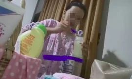 người giúp việc