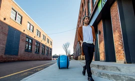 Xe chở đồ thông minh tự động theo chân chủ