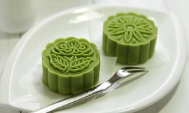 Bánh Trung Thu ăn kiêng giá đắt tràn xuống phố