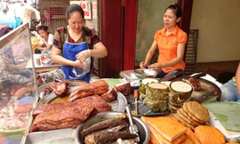 Giò, chả đang tăng theo giá thịt lợn 