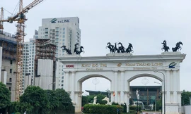 Cư dân Khu đô thị Ciputra bức xúc vì nhiều lần điều chỉnh không được lấy ý kiến. Ảnh: Duy Phạm