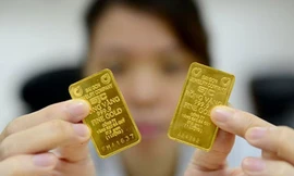 Chuyên gia nói gì việc giá vàng tăng cao kỷ lục?