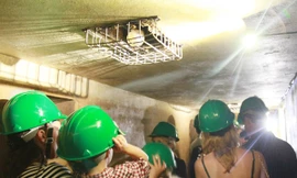 Gặp lại dưới hầm