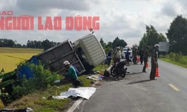 Trên đường về quê, 4 người bị xe tải chở rác tông thương vong tại Long An