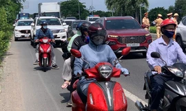 6 ô tô con va chạm liên hoàn trên quốc lộ, lối ra TP Vũng Tàu ùn tắc