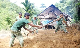 Lính trẻ lên non xây dựng nông thôn mới 