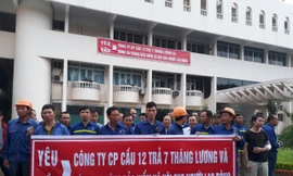 Công nhân Cty cổ phần Cầu 12 đòi lương và bảo hiểm xã hội