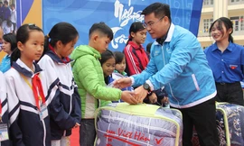 Tuổi trẻ Bắc Giang ôn lại chặng đường xung kích bảo vệ, xây dựng quê hương
