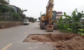 Đường Cao Thượng -Phúc Hòa (huyện Tân Yên, Bắc Giang) mới cải tảo xong đã hư hỏng nặng