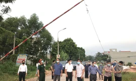 Cơ quan chức năng dỡ các điểm chốt phong tỏa ở xã Yên Định