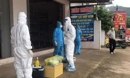 Cơ quan chức năng tỉnh Bắc Giang phun khử khuẩn phòng chống dịch COVID - 19
