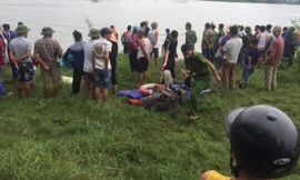 Cơ quan chức năng tìm kiếm xác anh Tuyền và chị Th