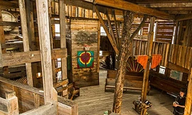 Dựng nhà bằng gỗ tái chế cao nhất thế giới