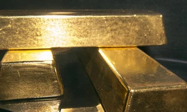 Giá vàng giảm mạnh