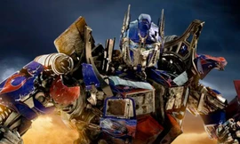 Bị chê, Transformer 3 vẫn dẫn đầu phòng vé