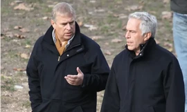 Những ngày đầu năm mới ‘ác mộng’ với hoàng tử Andrew