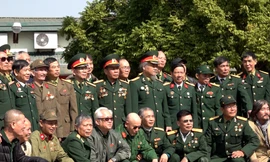 Thăm Bảo tàng Lịch sử Quân sự Việt Nam ngày 22/12