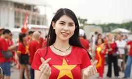Chảo lửa Mỹ Đình sục sôi, cổ động viên 'cháy' hết mình với tuyển Việt Nam