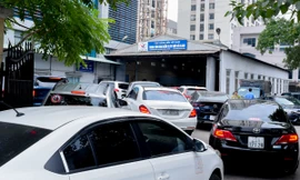 Đăng kiểm ở Hà Nội có quá tải dịp cuối năm?