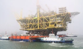 TQ kéo dàn khoan khủng ra Biển Đông