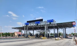 BOT Cai Lậy bất ngờ hoãn thu phí trở lại