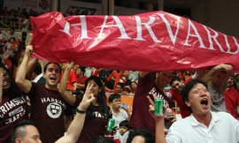 Sinh viên Harvard 'hiến kế' tổ chức sân chơi thể thao