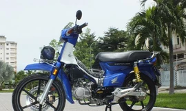 Honda Dream Thái 'độ' phá cách tại Sài Gòn