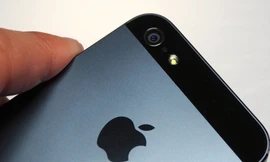 'Đập hộp' iPhone 5 đầu tiên