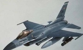 Hai máy bay đâm nhau khi diễn tập