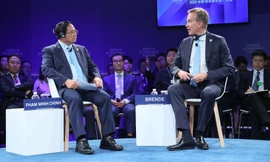 Thủ tướng Phạm Minh Chính trả lời câu hỏi 'nóng' của Chủ tịch WEF