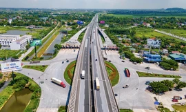 Cấp bách tăng vốn cho doanh nghiệp đường cao tốc lớn nhất Việt Nam 