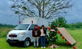 Cặp đôi vi vu cùng trời cuối đất với 'căn nhà di động' chỉ 30 triệu 