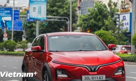 Tiếp tục miễn lệ phí trước bạ: Cú huých cho thị trường ô tô điện