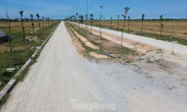 Đường làm 7 năm chưa xong, công trường không bóng người, cam kết chỉ trên giấy?