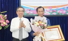 Thủ tướng tặng bằng khen Hiệp sĩ Đại Thánh giá Lê Đức Thịnh