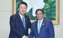 Thủ tướng đề nghị Hàn Quốc cung cấp các khoản vay ưu đãi để làm dự án lớn