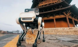 Chó Robot Daystar Bot GS giúp bảo tồn chùa cổ. Ảnh: Lenovo.